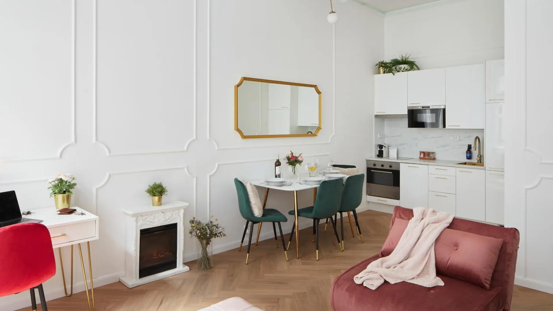Prague Days - Glamour Apartment Next To Wenceslas Square 0*,  Çek Cumhuriyeti